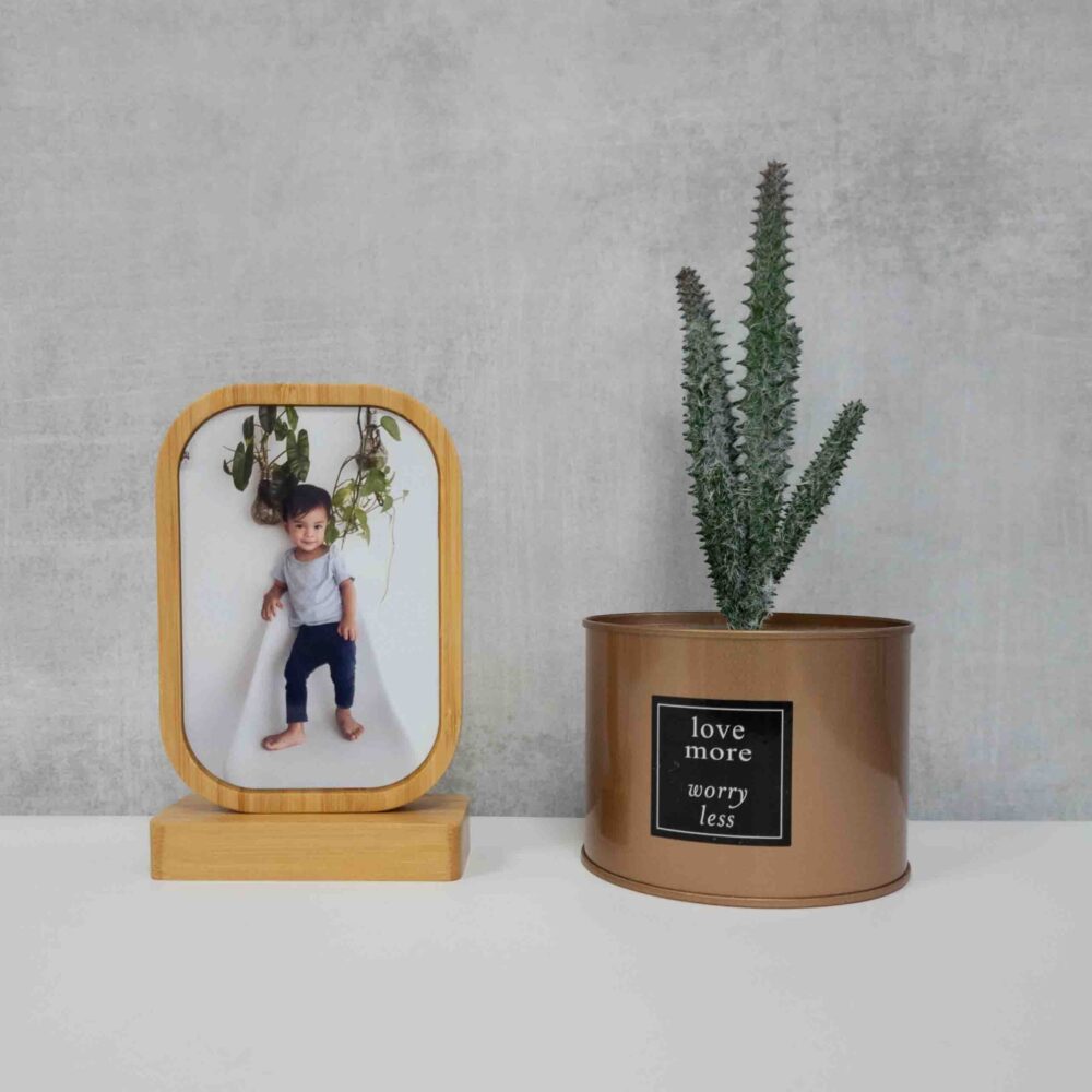 הדפסת תמונה עם מסגרת במבוק מלבני